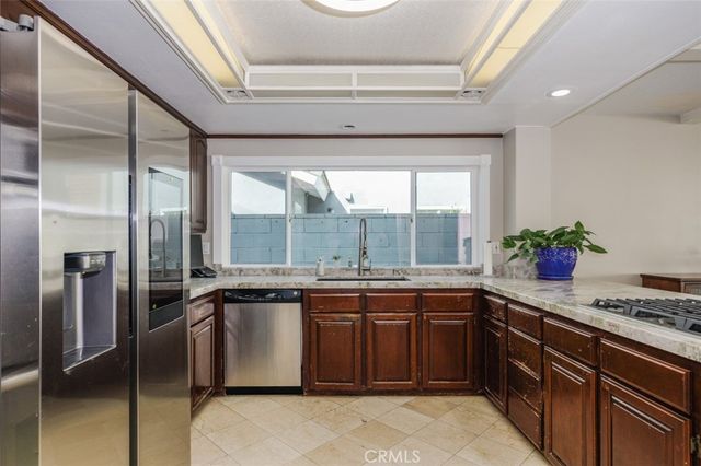 1828 Kinglet Court, Costa Mesa, CA 92626