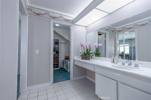 1828 Kinglet Court, Costa Mesa, CA 92626
