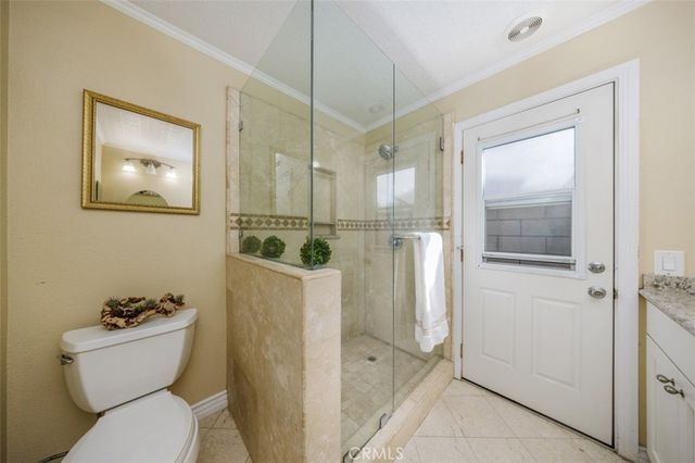 1828 Kinglet Court, Costa Mesa, CA 92626
