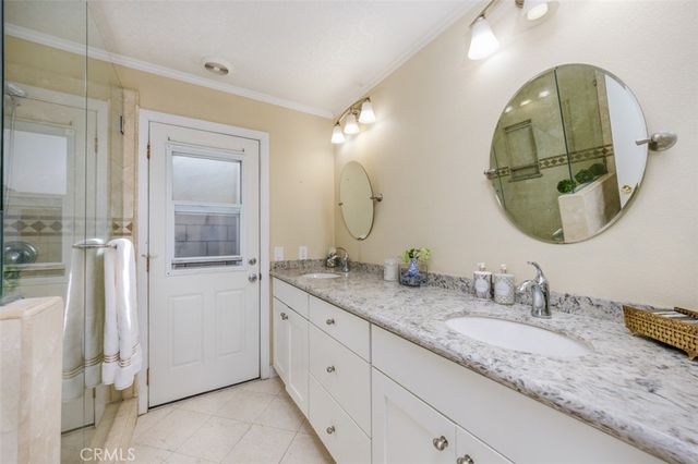 1828 Kinglet Court, Costa Mesa, CA 92626