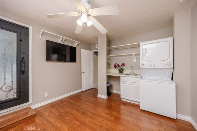 1828 Kinglet Court, Costa Mesa, CA 92626