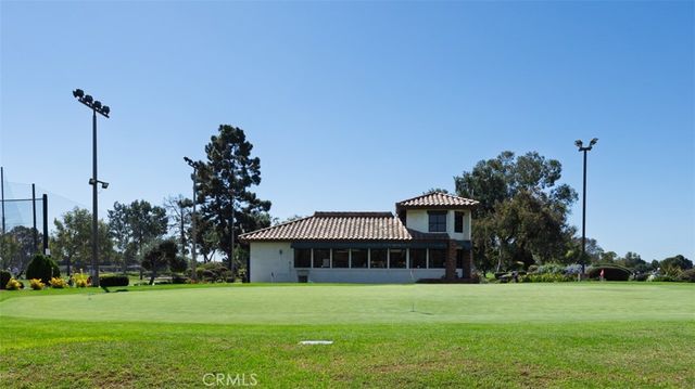 1828 Kinglet Court, Costa Mesa, CA 92626