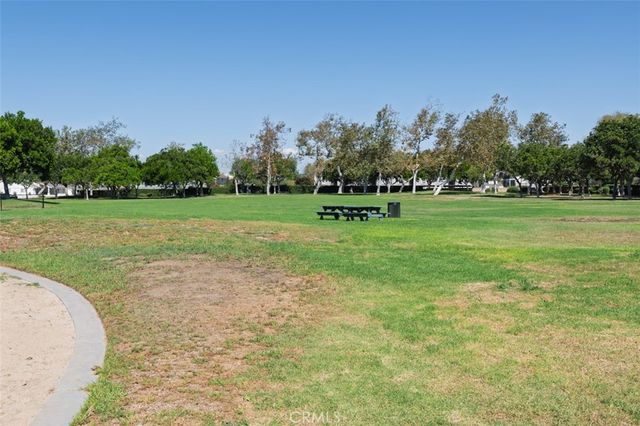 1828 Kinglet Court, Costa Mesa, CA 92626