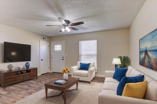 381 BOULDINCREST AVE, Collierville, TN 38017