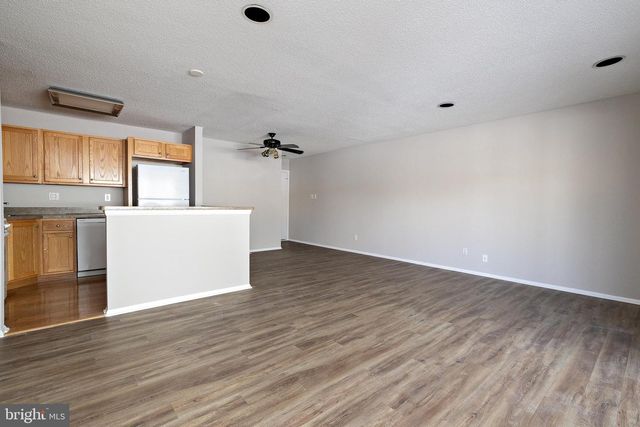 211 WOODHOLLOW DR, Marlton, NJ 08053