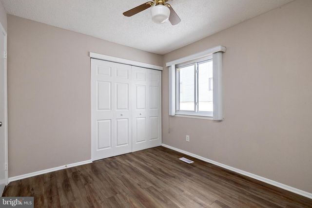 211 WOODHOLLOW DR, Marlton, NJ 08053