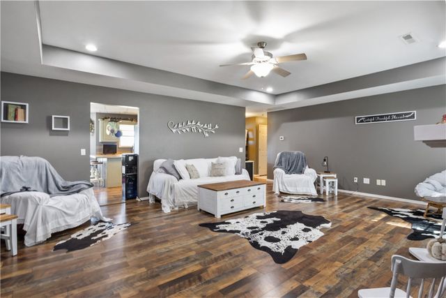 15225 Prairie Grove Lake Road, Prairie Grove, AR 72753