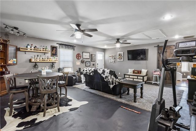 15225 Prairie Grove Lake Road, Prairie Grove, AR 72753