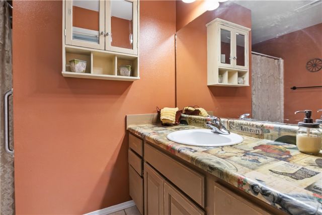 15225 Prairie Grove Lake Road, Prairie Grove, AR 72753