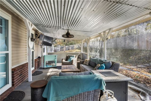 15225 Prairie Grove Lake Road, Prairie Grove, AR 72753