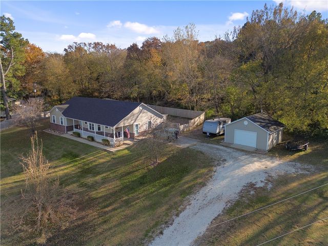 15225 Prairie Grove Lake Road, Prairie Grove, AR 72753