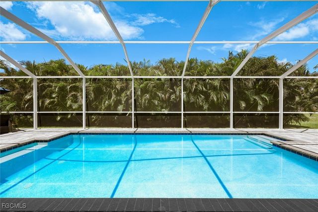 2823 SW 46th TER, Cape Coral, FL 33914