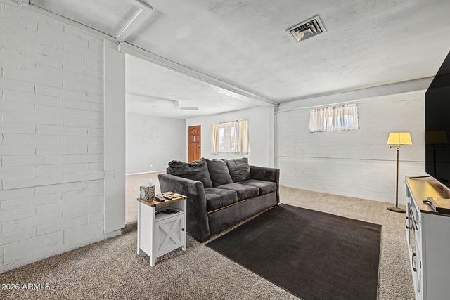 10202 E JONES Avenue, Mesa, AZ 85208
