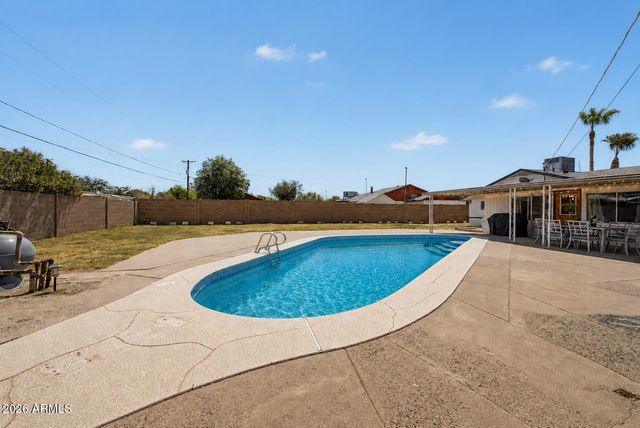 10202 E JONES Avenue, Mesa, AZ 85208