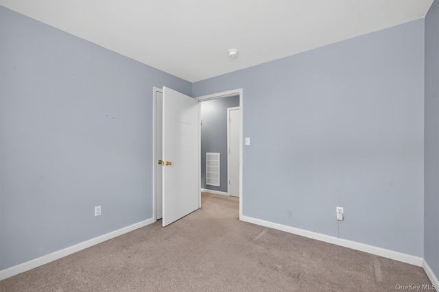 261 Ruth Court, Middletown, NY 10940