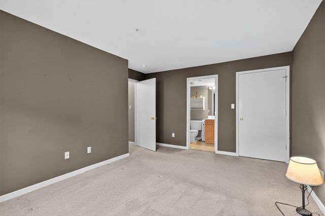 261 Ruth Court, Middletown, NY 10940