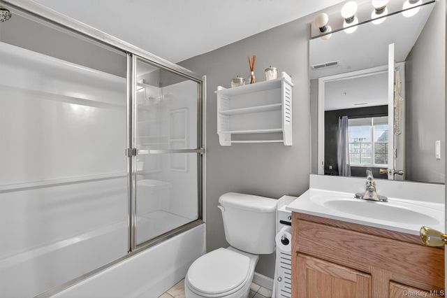 261 Ruth Court, Middletown, NY 10940