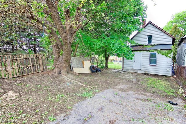3097 W 106th Street, Cleveland, OH 44111