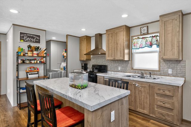 141 George Lane Road, Lancaster, KY 40444