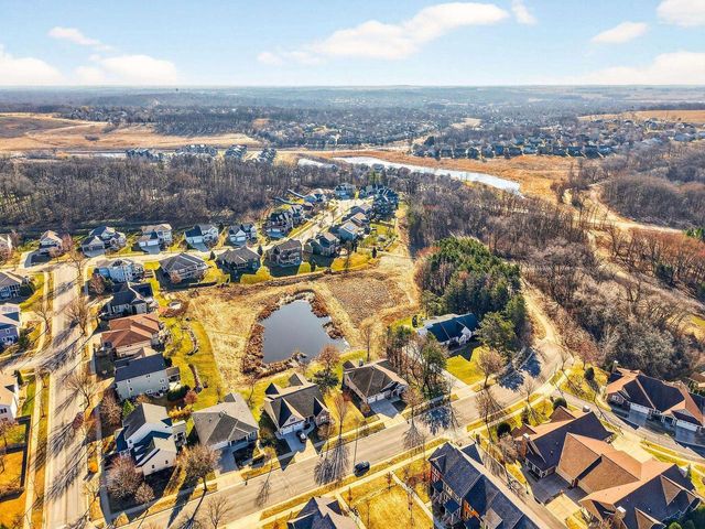 2417 Jeffy Trail, Madison, WI 53719