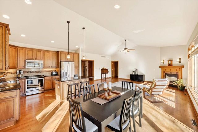 2417 Jeffy Trail, Madison, WI 53719