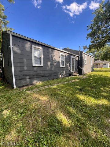 1093 Joy Avenue, Akron, OH 44306