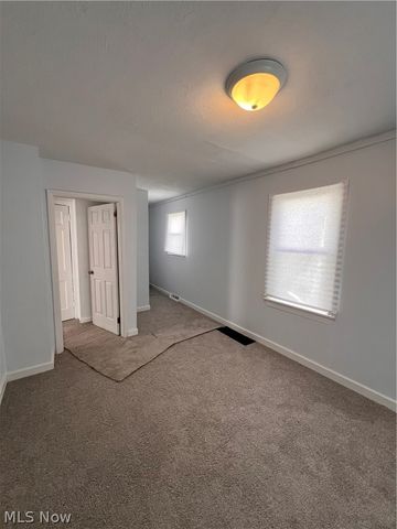 1093 Joy Avenue, Akron, OH 44306