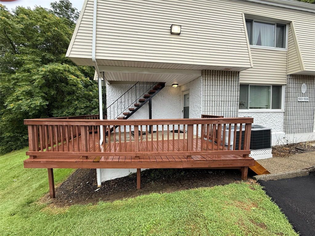 1001 McIntosh Place 10A, Newburgh, NY 12550