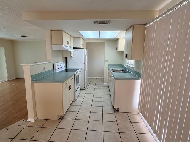 5812 24TH STREET COURT W, Bradenton, FL 34207