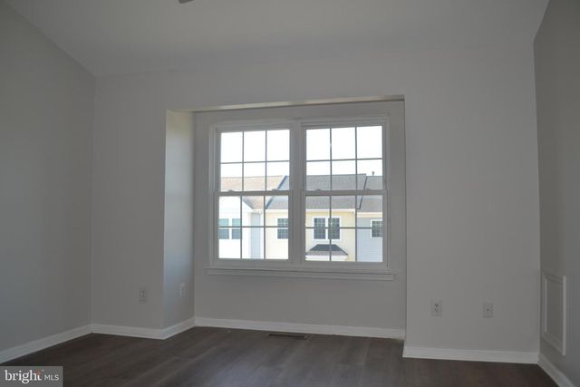 7104 COLLINSWORTH PL, Frederick, MD 21703