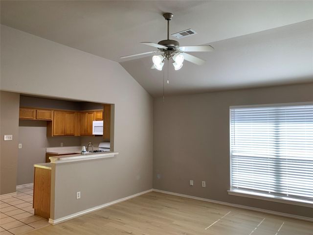 5739 Wandering Creek Drive, Richmond, TX 77469