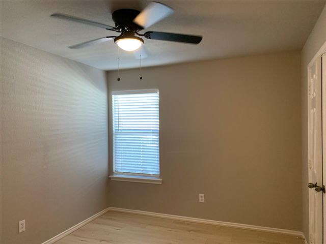 5739 Wandering Creek Drive, Richmond, TX 77469