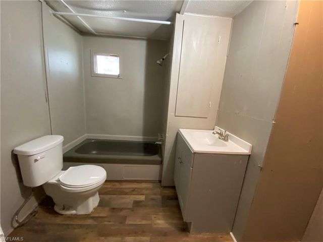 4900 Tice ST, Fort Myers, FL 33905