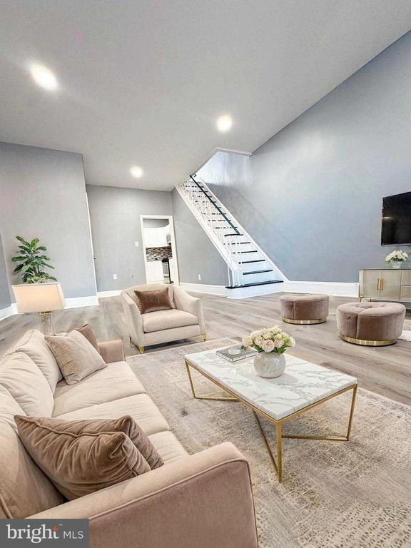 Image 1 of property listing at 526 E WILLARD ST, Philadelphia, PA 19134