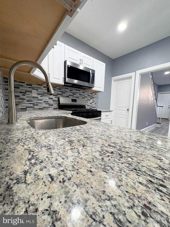 Image 11 of property listing at 526 E WILLARD ST, Philadelphia, PA 19134