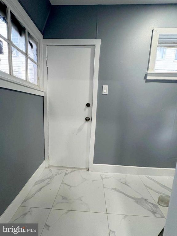 Image 12 of property listing at 526 E WILLARD ST, Philadelphia, PA 19134