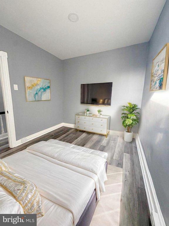 Image 19 of property listing at 526 E WILLARD ST, Philadelphia, PA 19134