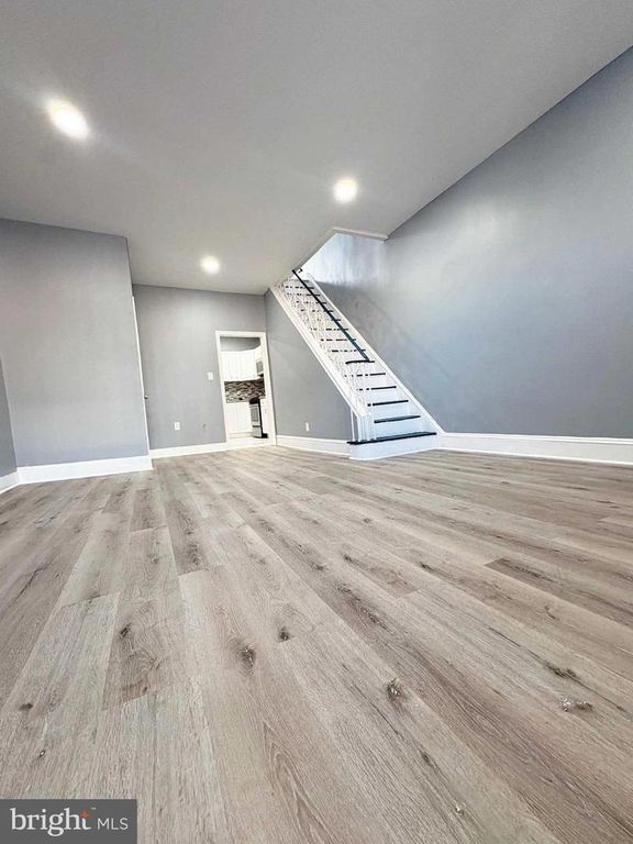 Image 2 of property listing at 526 E WILLARD ST, Philadelphia, PA 19134