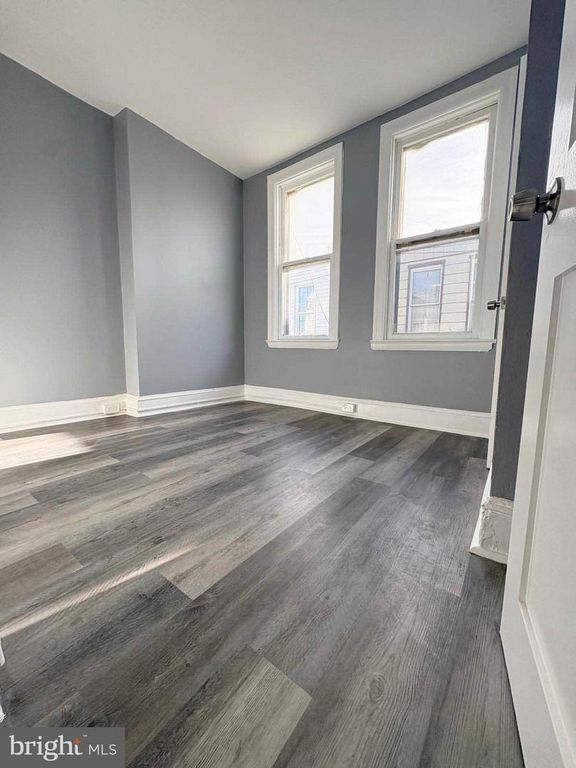 Image 22 of property listing at 526 E WILLARD ST, Philadelphia, PA 19134