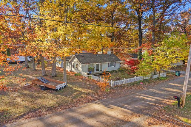 13165 Hilltop Drive Drive NE, Gowen, MI 49326