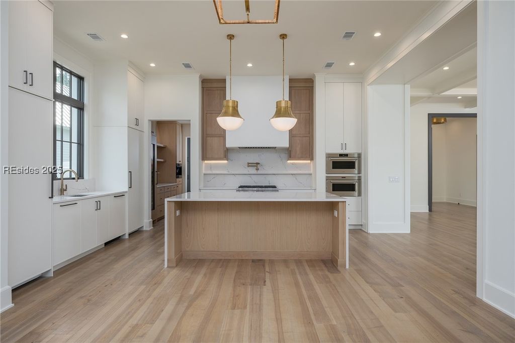 Image 13 of property listing at 34 Lupine Rd, Bluffton, SC 29910