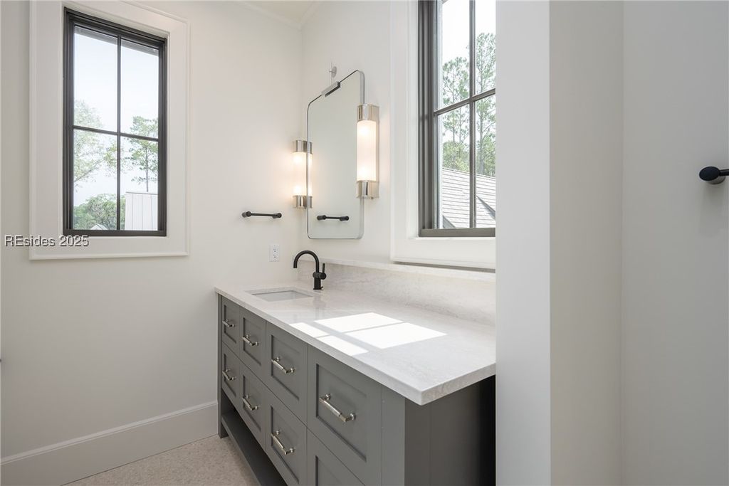 Image 43 of property listing at 34 Lupine Rd, Bluffton, SC 29910