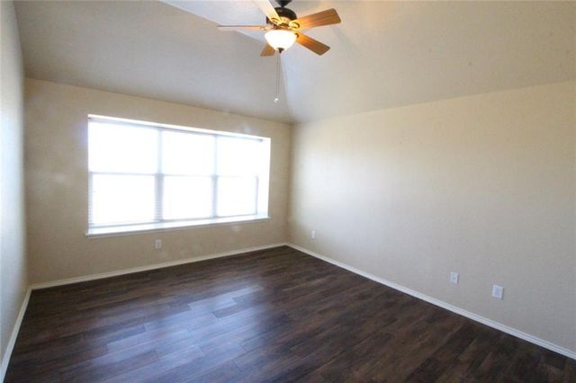 107 Inman DR, Hutto, TX 78634