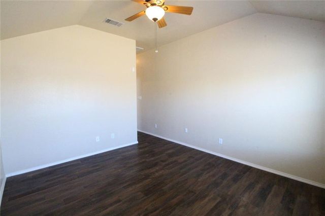 107 Inman DR, Hutto, TX 78634