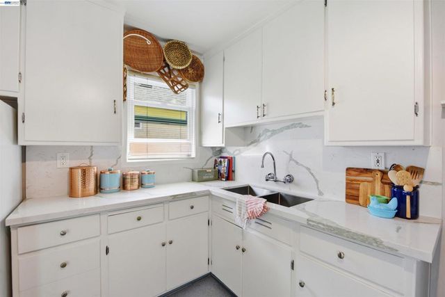 15740 Paseo Del Campo, San Lorenzo, CA 94580