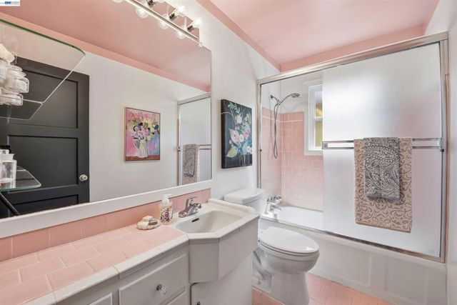 15740 Paseo Del Campo, San Lorenzo, CA 94580