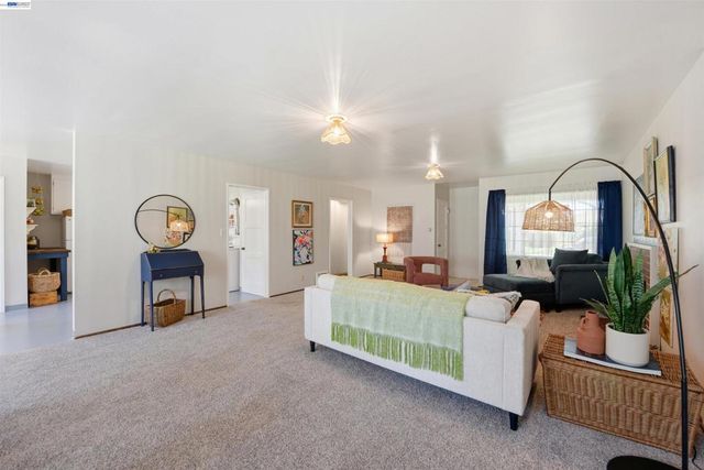 15740 Paseo Del Campo, San Lorenzo, CA 94580