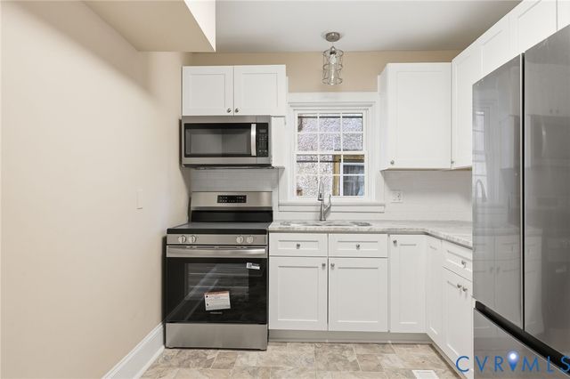 331 Glenwood Ct, Petersburg, VA 23803