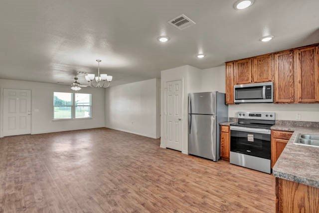 617 Crockett Drive, Cleburne, TX 76033