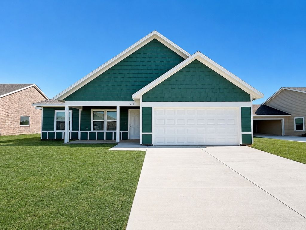 617 Crockett Drive, Cleburne, TX 76033